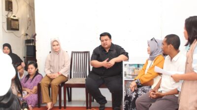 Yudhianto-Nirna Jemput Aspirasi Warga Kambu, Janji Tuntaskan Masalah Drainase