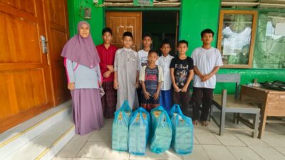 Aksi Sosial PT Putra Uloe Mandiri, Bantu Santri di Darul Mukhlisin