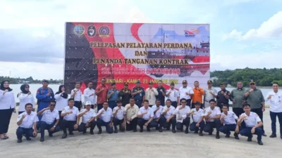 KSOP Kelas II Kendari Lepas Perdana KM Kapal Latih Barombong dengan Rute Perintis Baru